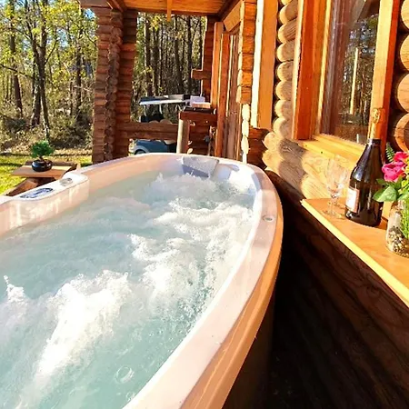 Authentic Nature Retreat: Log Chalets and Tipis with Pool and Lascaux View Les Farges  Exterior photo