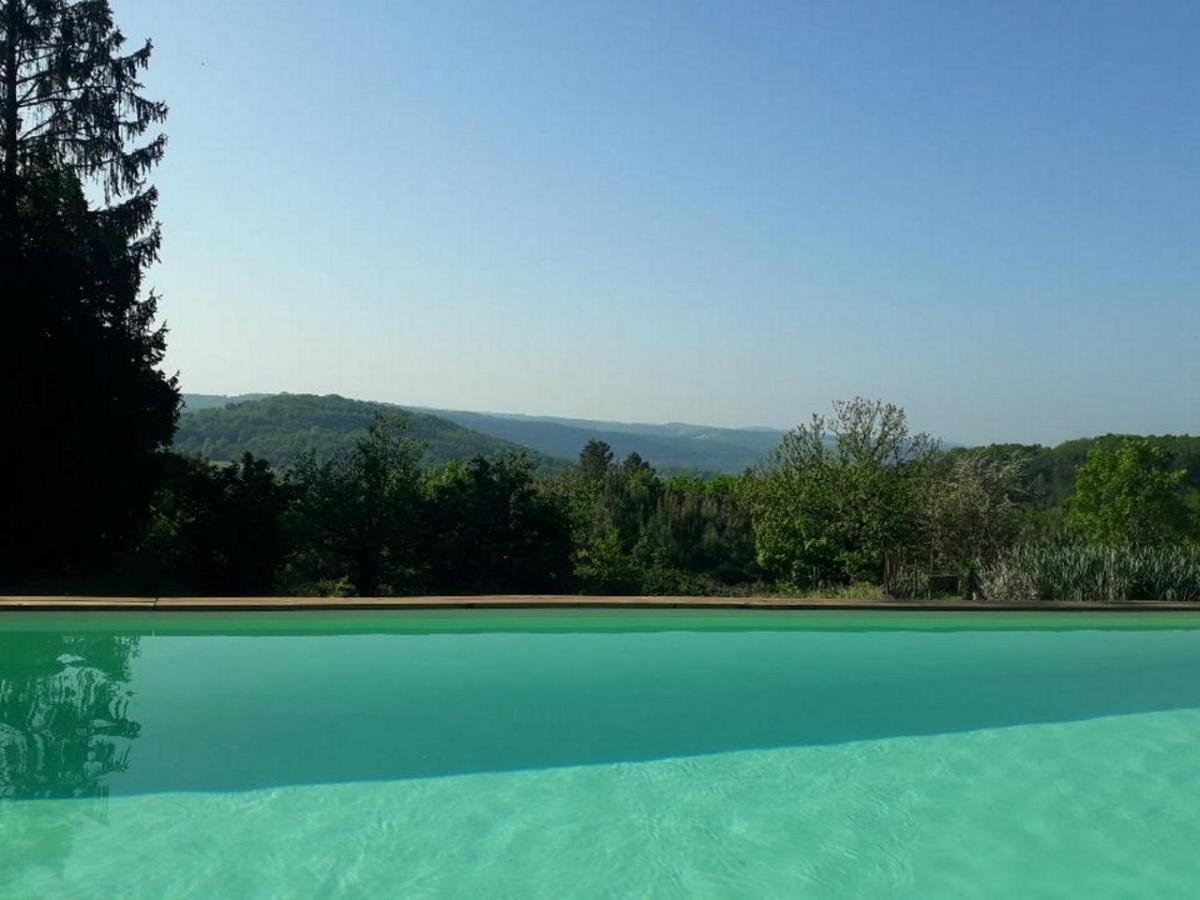 Country house Authentic Nature Retreat: Log And Tipis With Pool And Lascaux View *