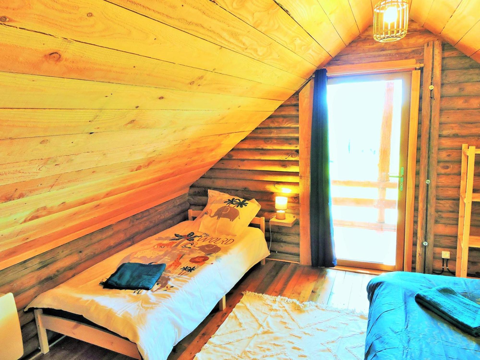 Authentic Nature Retreat: Log And Tipis With Pool And Lascaux View * Les Farges (Sarlat-la-Caneda)