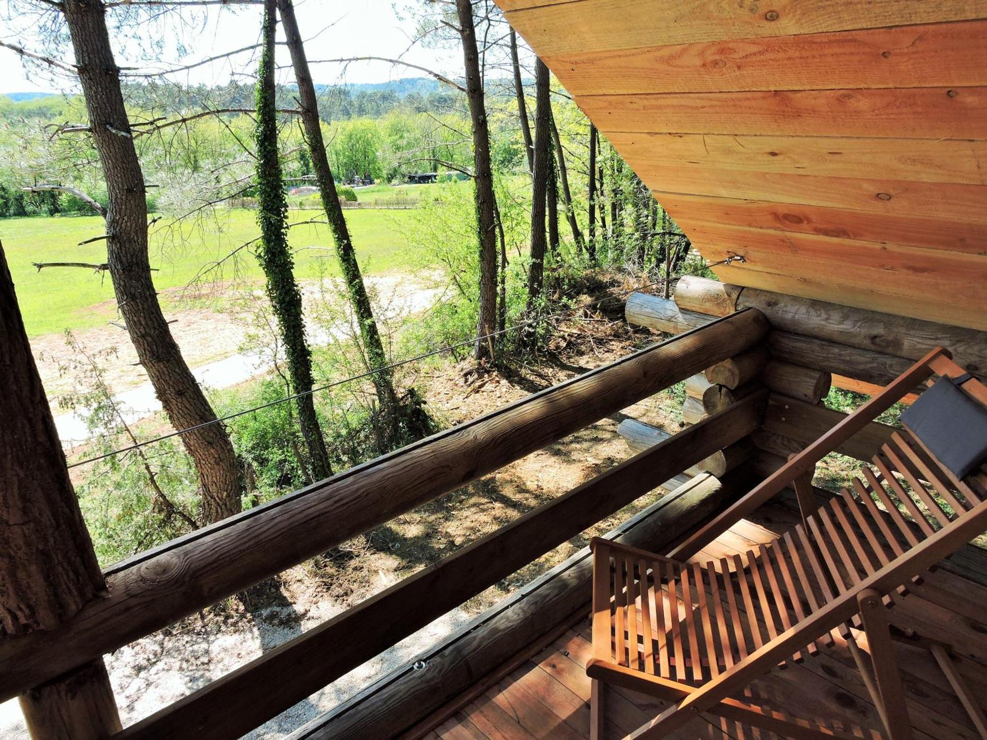 Magnifique En Rondins Avec Ou Sans Et Tipis En Plaine Nature Environnement Ressourcant Au Calme Vue Imprenable Lascaux Non Disponible Juillet Et Aout * Les Farges (Sarlat-la-Caneda)