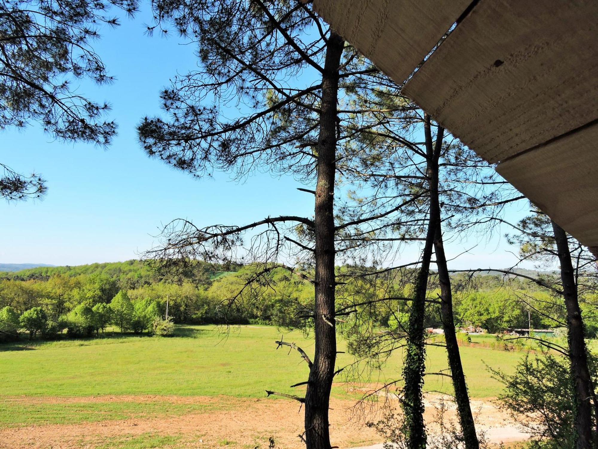 Magnifique En Rondins Avec Ou Sans Et Tipis En Plaine Nature Environnement Ressourcant Au Calme Vue Imprenable Lascaux Non Disponible Juillet Et Aout *