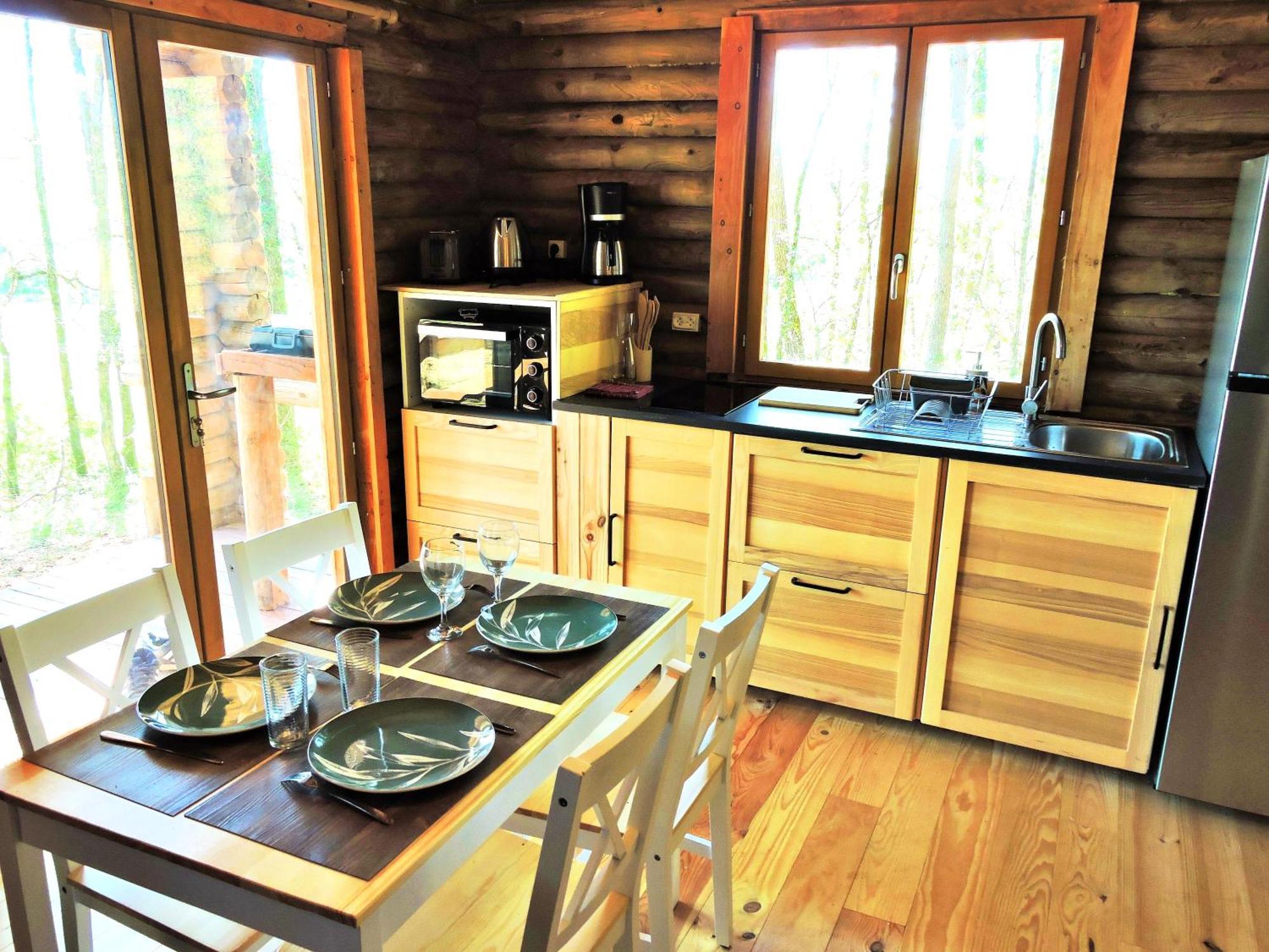 Authentic Nature Retreat: Log And Tipis With Pool And Lascaux View Country house Les Farges (Sarlat-la-Caneda)