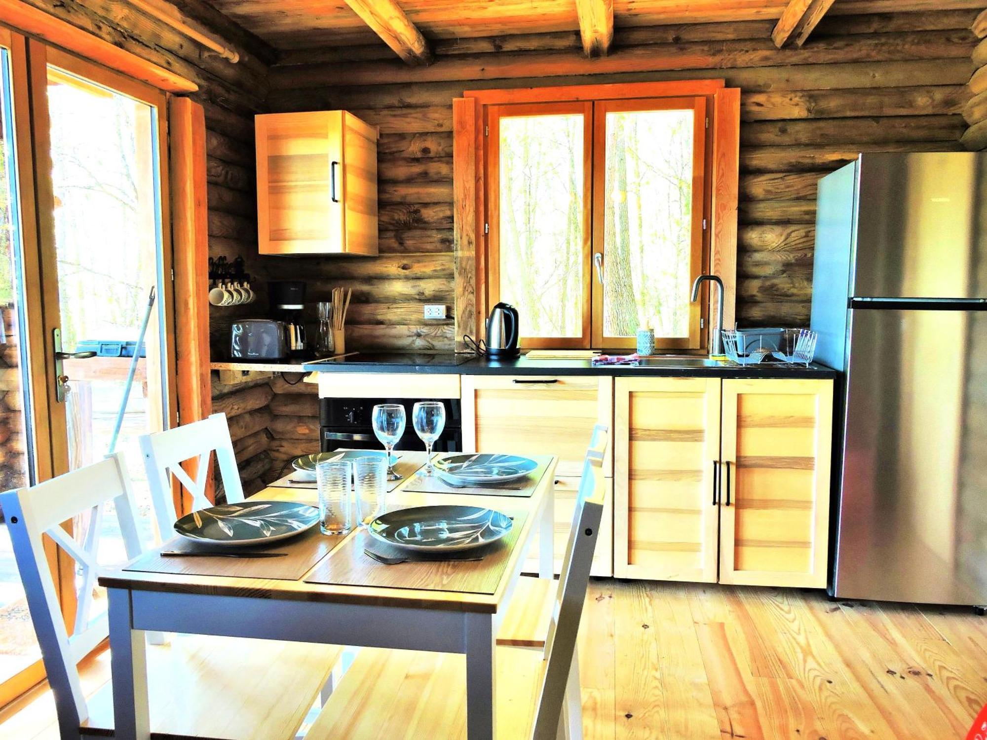 Authentic Nature Retreat: Log And Tipis With Pool And Lascaux View