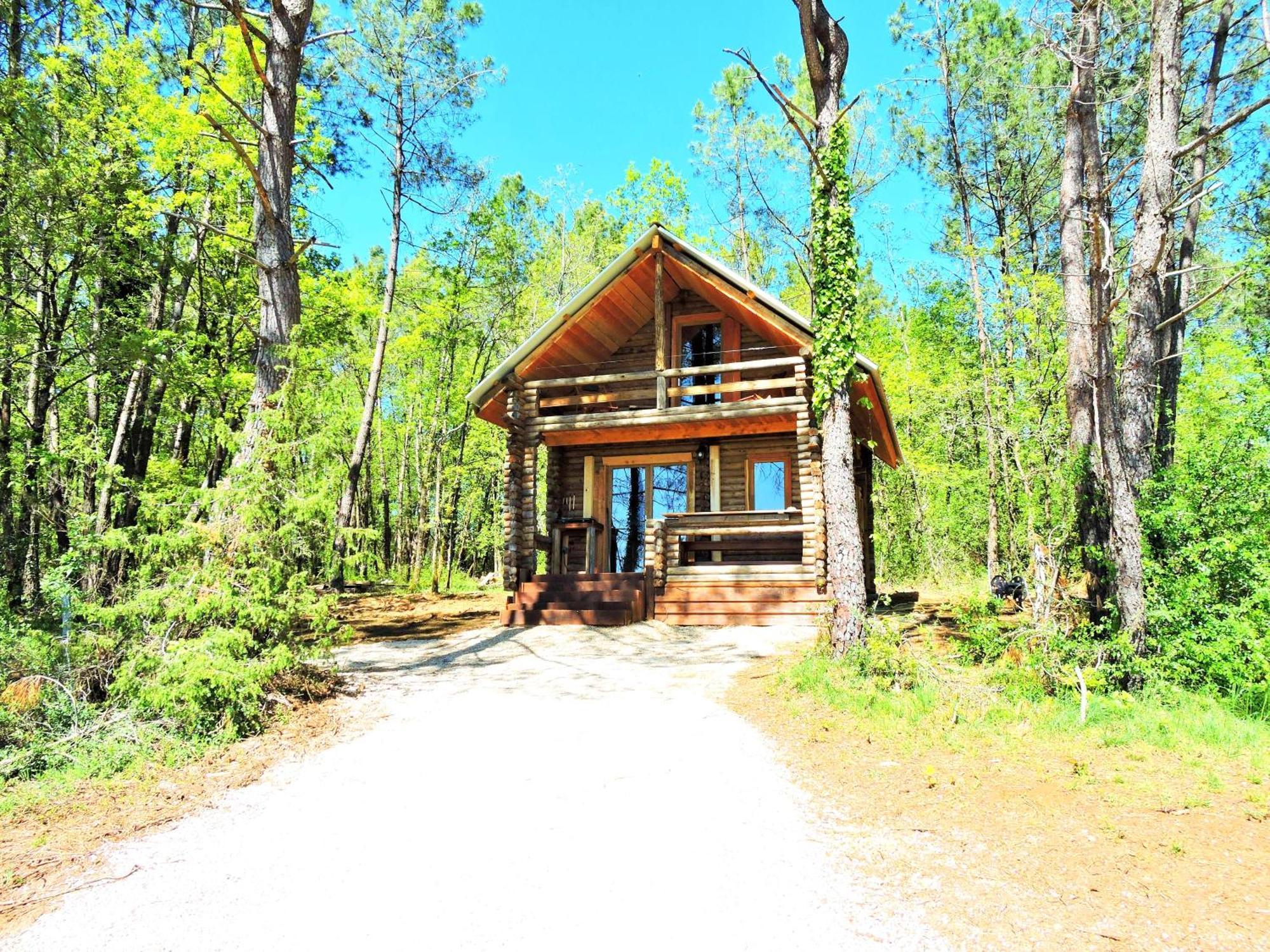 Authentic Nature Retreat: Log And Tipis With Pool And Lascaux View Les Farges (Sarlat-la-Caneda)