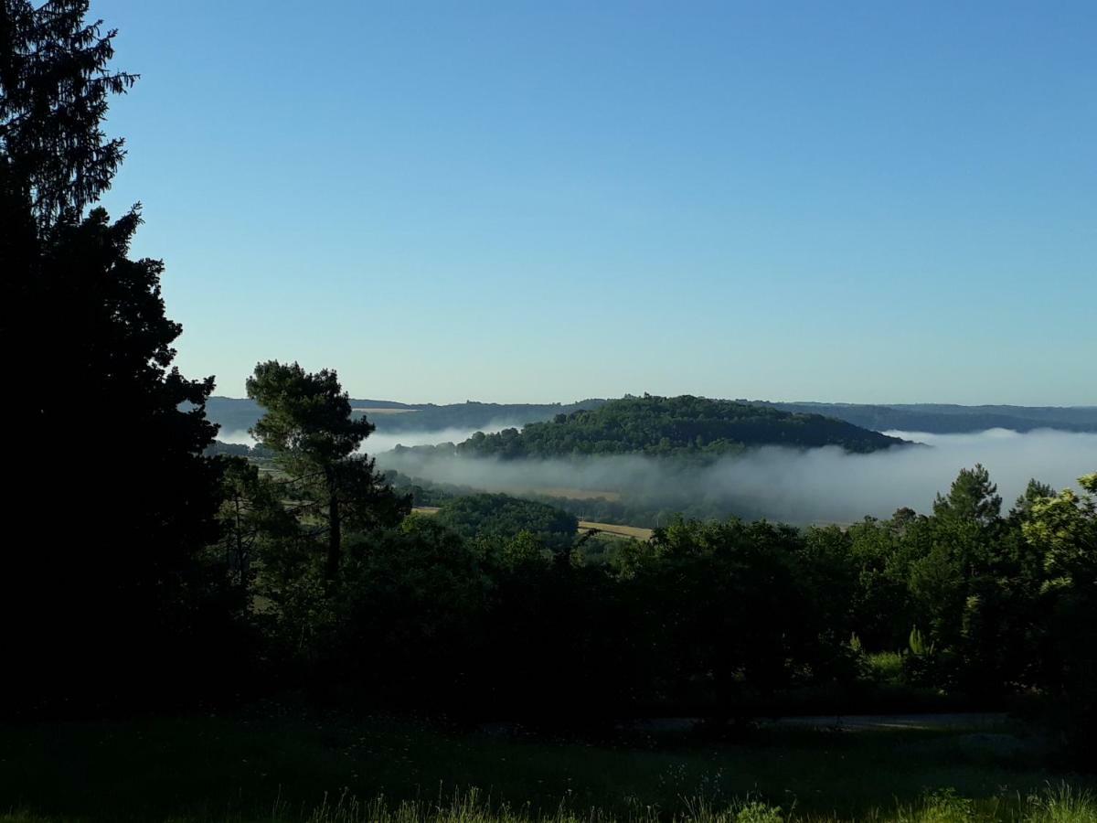 Authentic Nature Retreat: Log And Tipis With Pool And Lascaux View