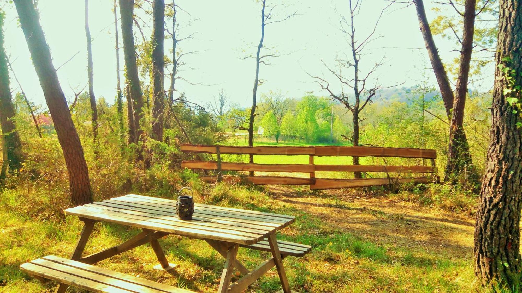 Country house Authentic Nature Retreat: Log And Tipis With Pool And Lascaux View Les Farges (Sarlat-la-Caneda)